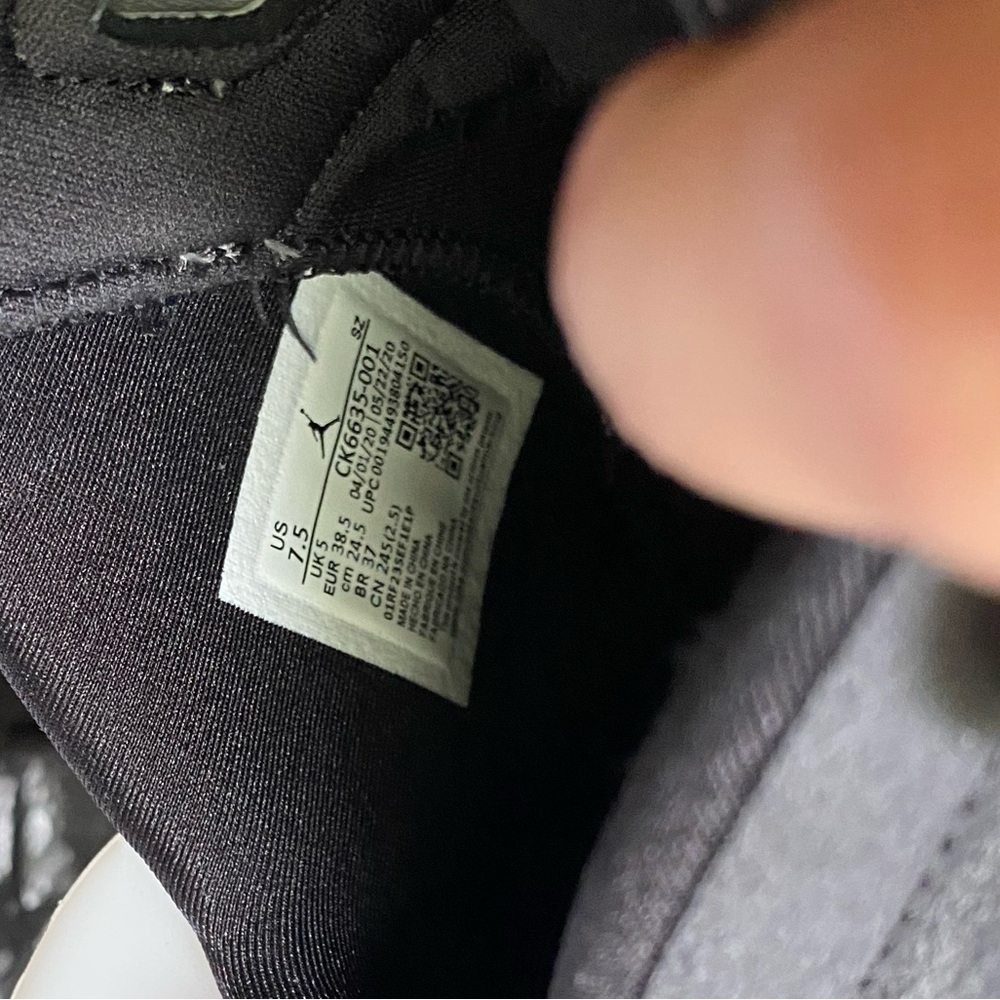 Jordan Retro 6 - Picture 4 of 15